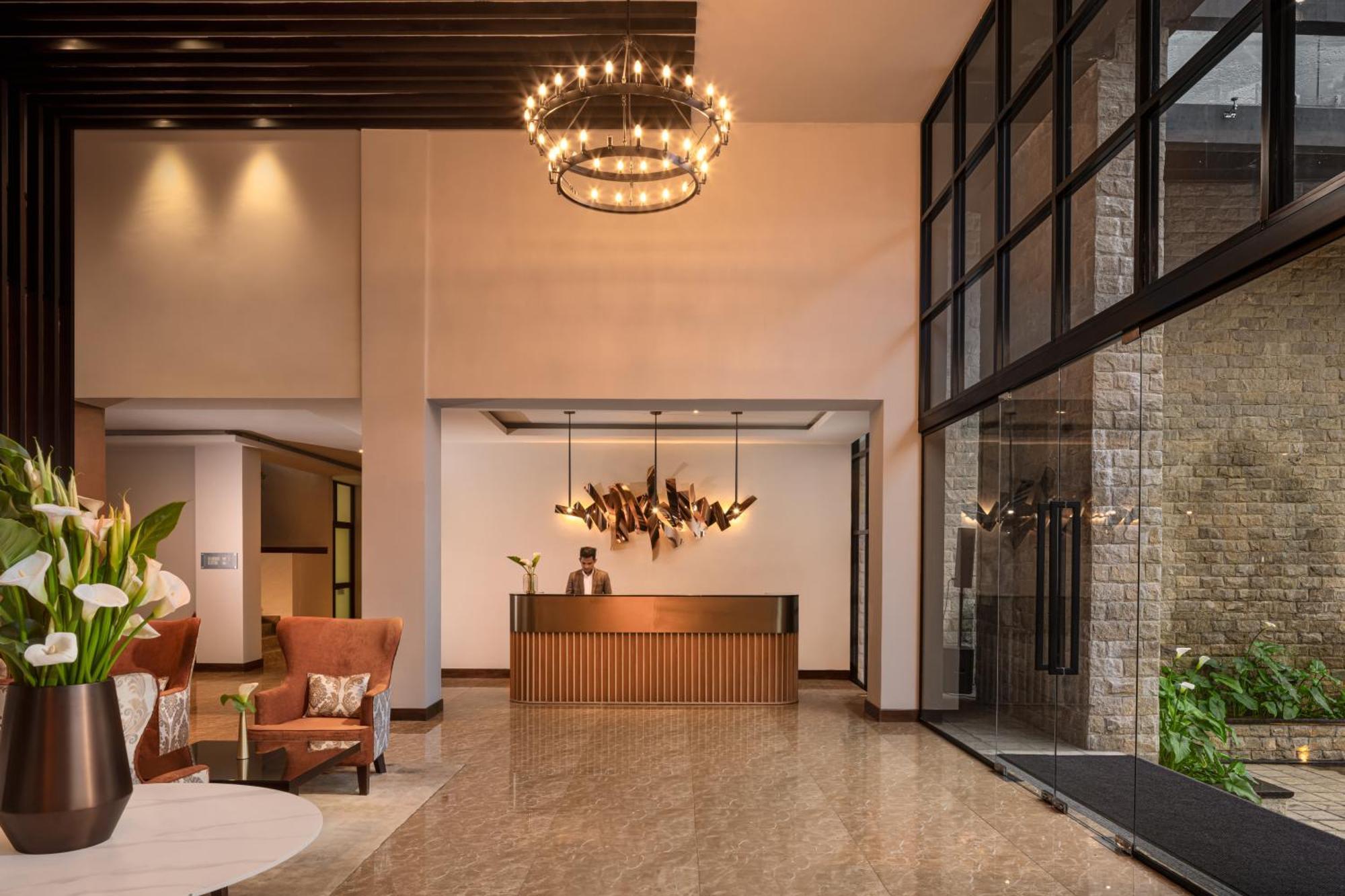 The Golden Ridge Hotel Нувара-Элия Экстерьер фото